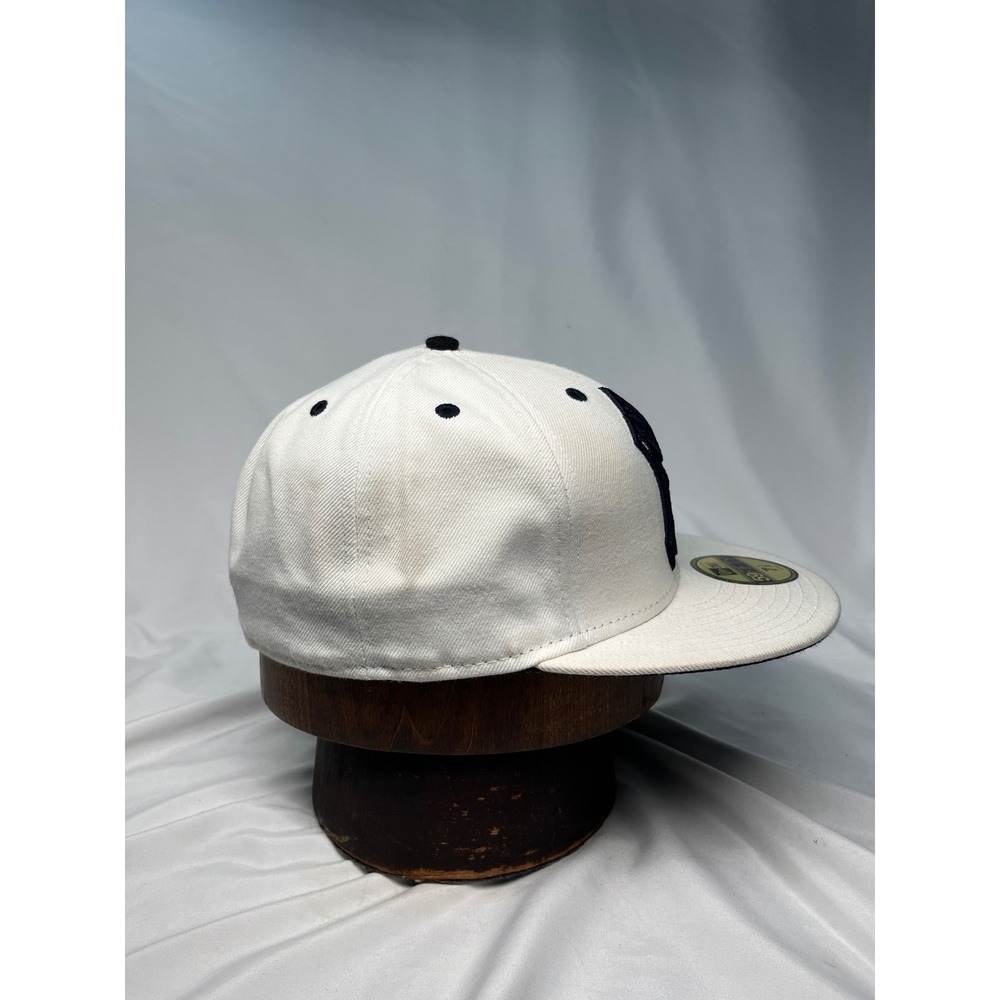 New Era 59FIFTY New York Yankees Fitted Hat White Navy Blue Size 7 1/2 MLB Cap - Picture 9 of 12